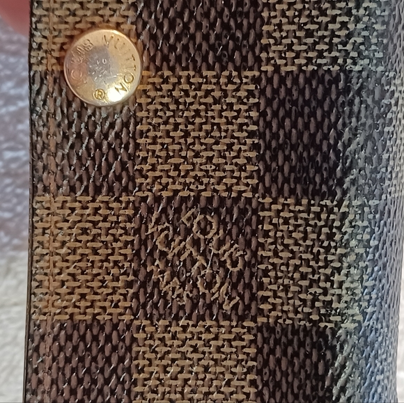 Louis Vuitton Key Holder with all 4 Hooks GUC Brown Damier Pattern Gold Snap - Picture 6 of 8